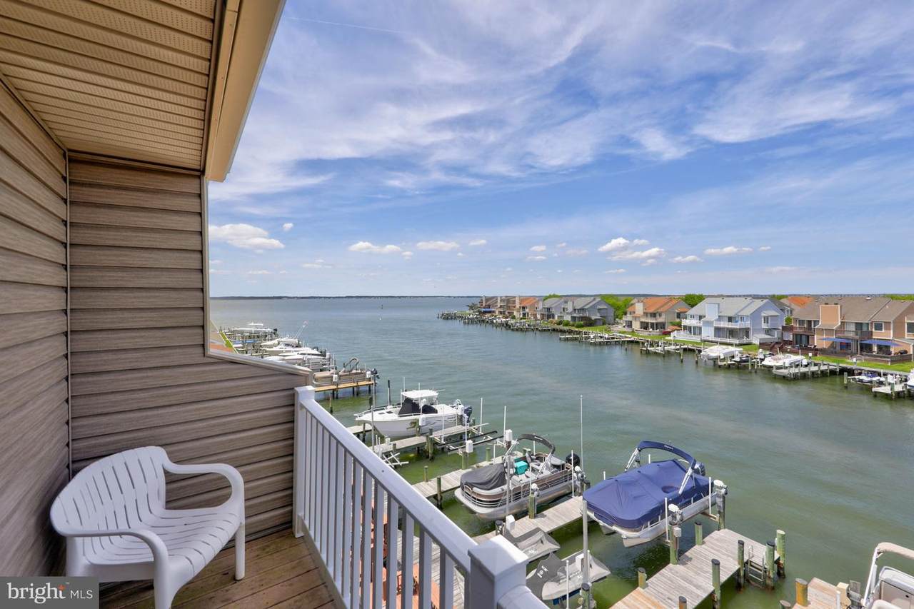 608 Bayshore Court - Photo 1