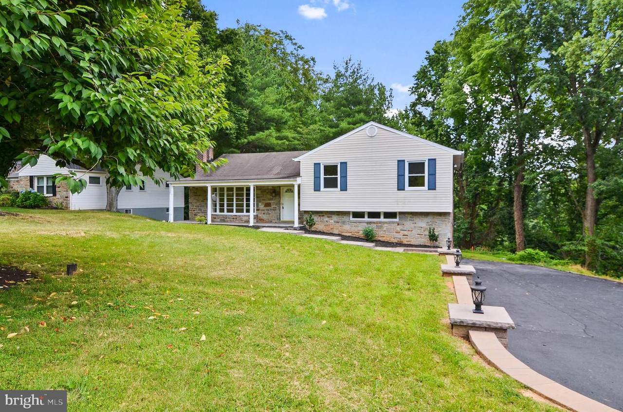 1207 Providence Road - Photo 1