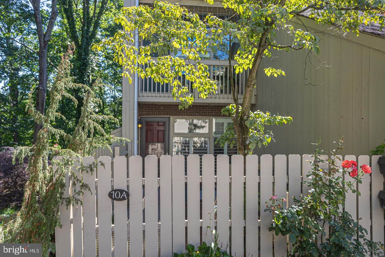 10-A Riverhill - Photo 1