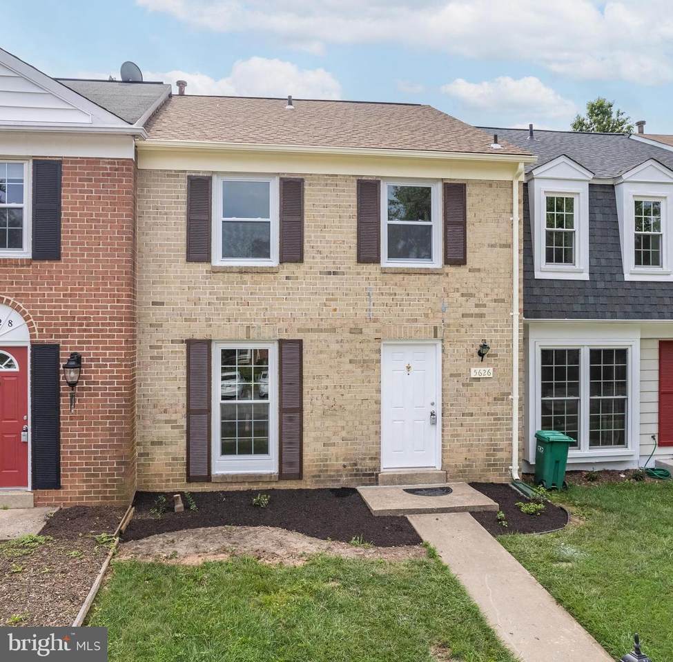5626 Gulfstream Row - Photo 1