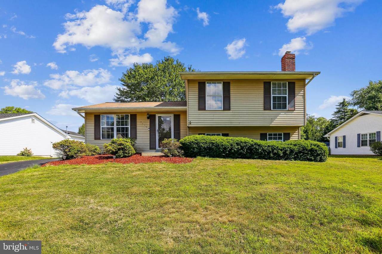 8225 Grainfield Road - Photo 1
