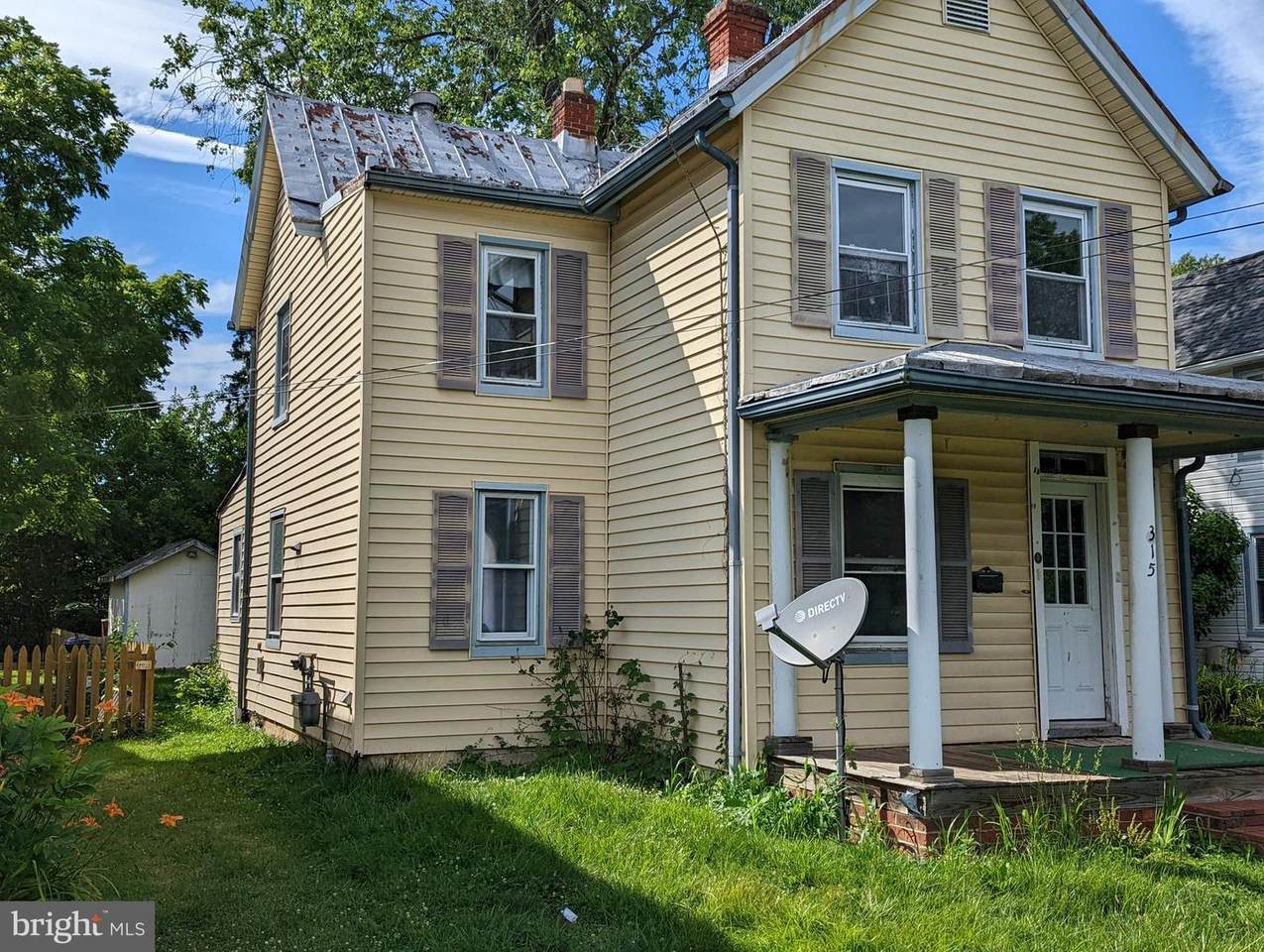 315 4TH Street - Photo 1