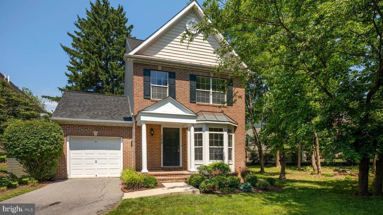 121 Autumn Wind Way - Photo 1