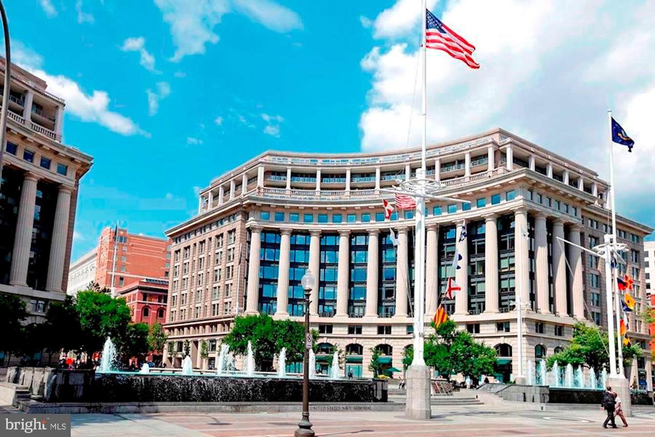701 Pennsylvania Avenue - Photo 1