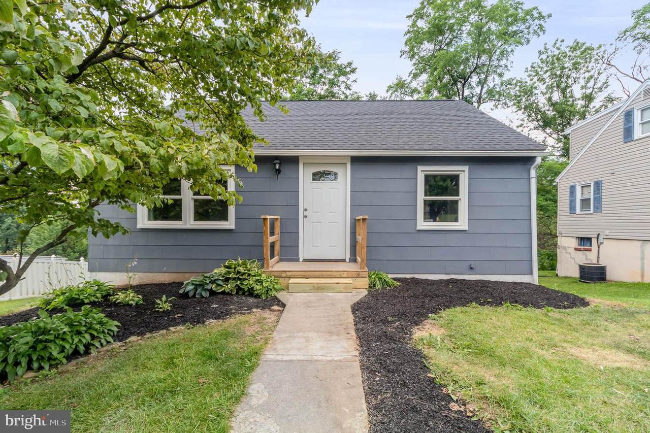 571 West Drive - Photo 1