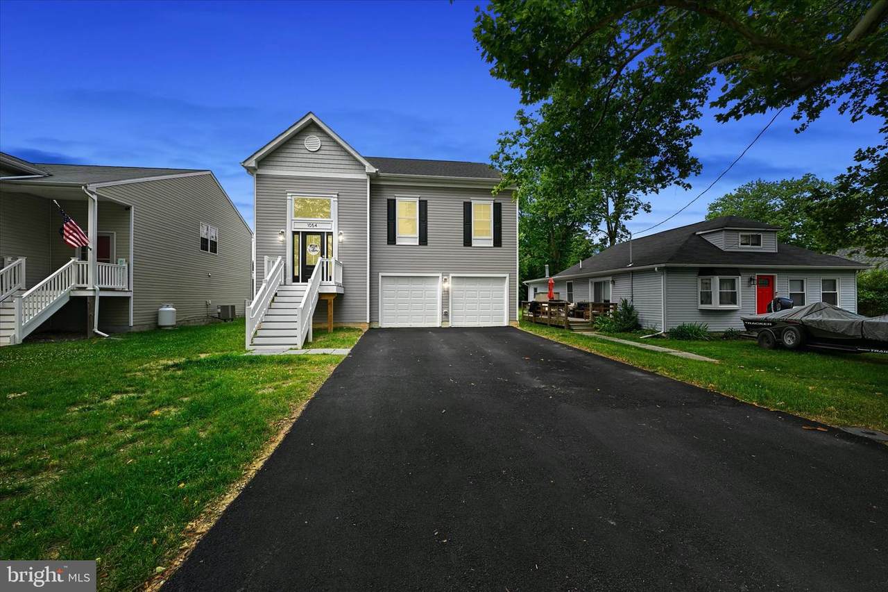 1054 Bell Avenue - Photo 1