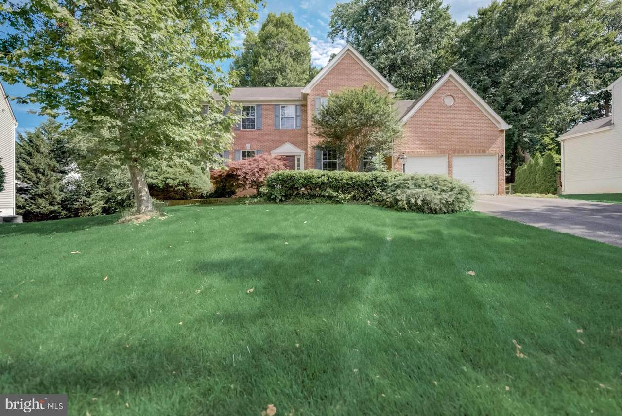 47019 Bainbridge Place - Photo 1
