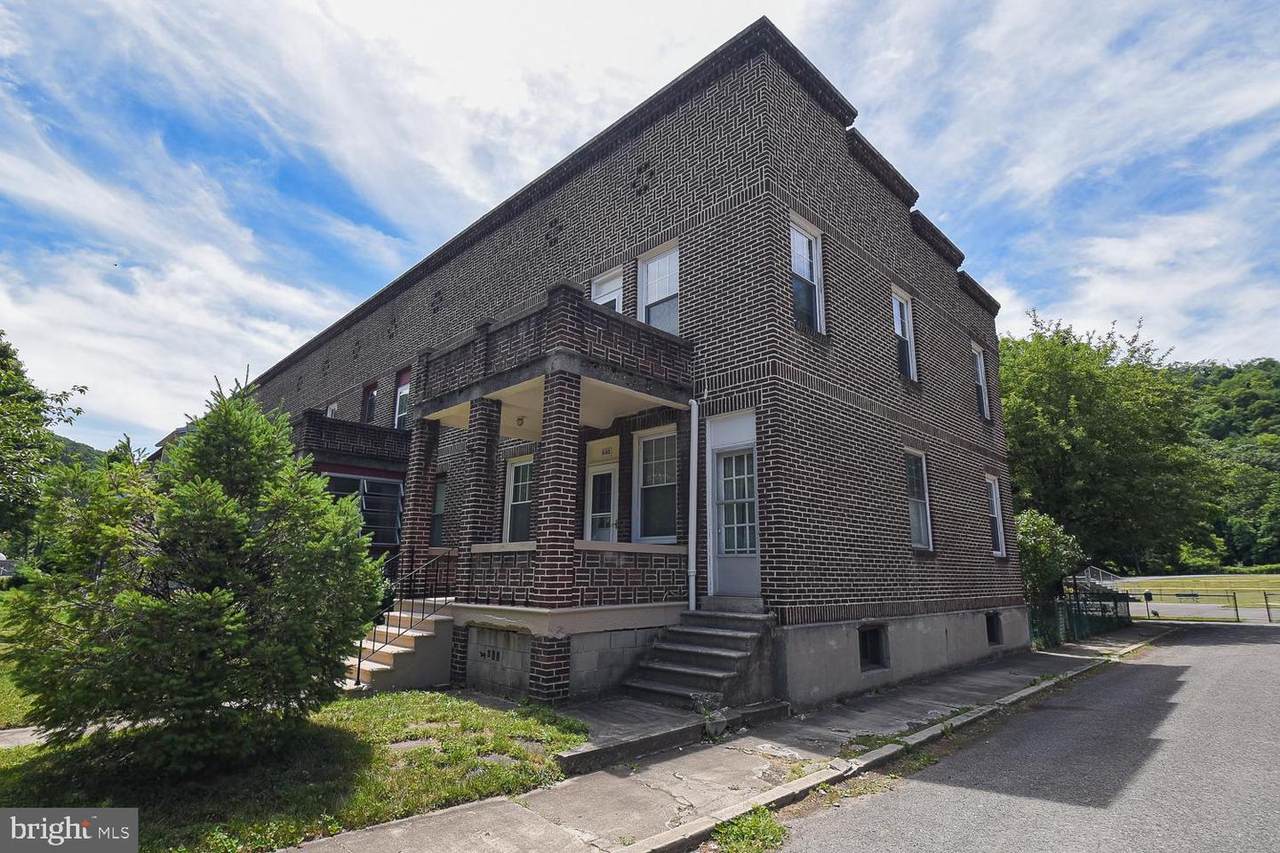 502 Maryland Ave - Photo 1