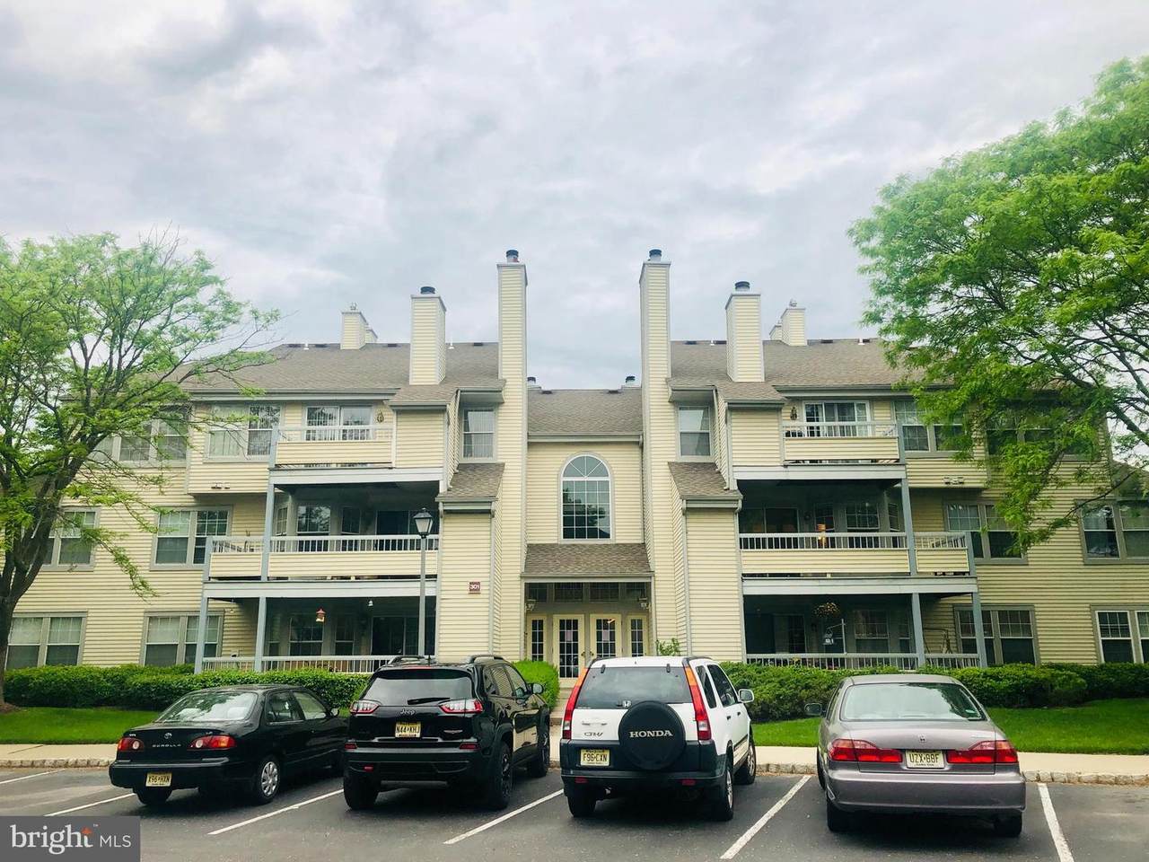 301 Trinity Court - Photo 1