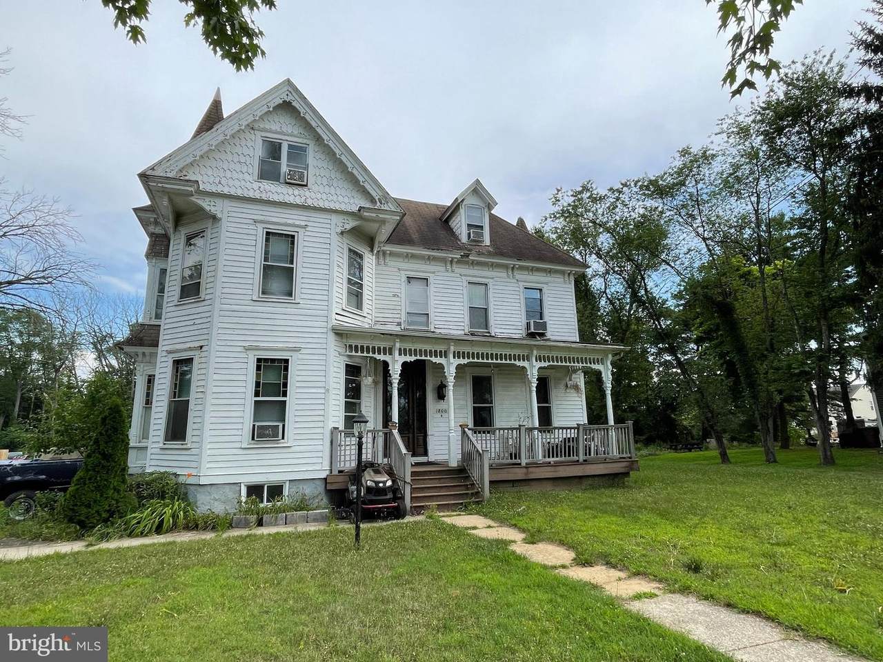 1800 Kings Highway - Photo 1