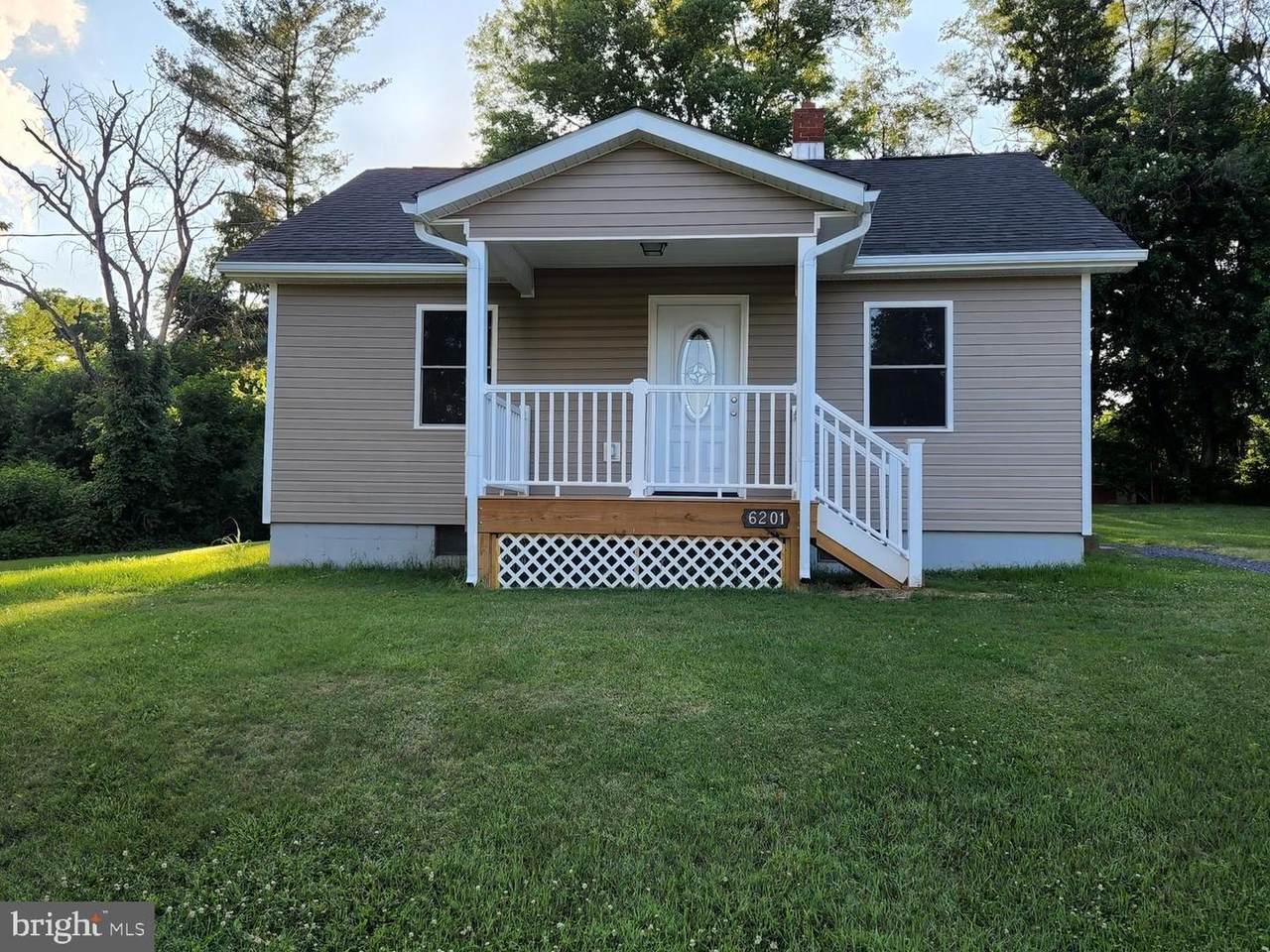 6201 Moore Street - Photo 1