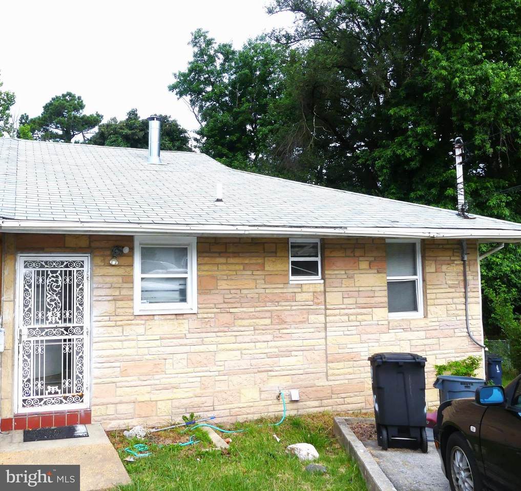 2406 Muncy Cir - Photo 1