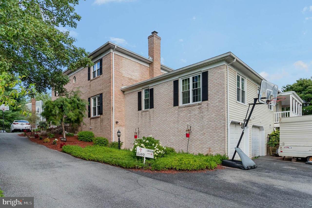 1360 Stillhouse Lane - Photo 1