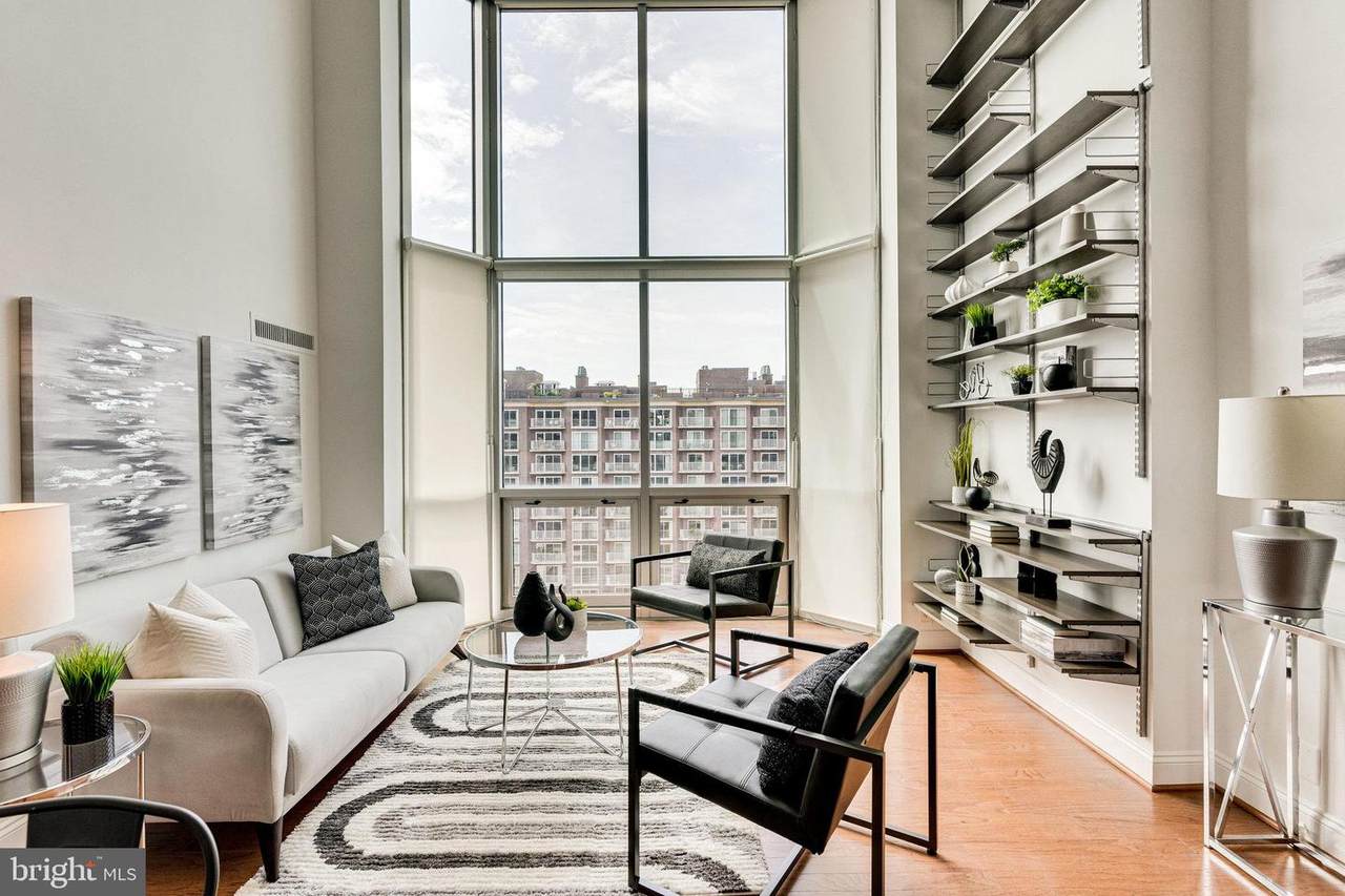 560 N Street - Photo 1