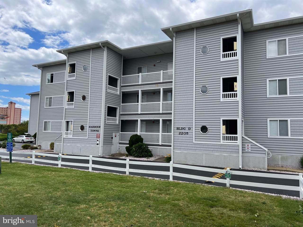2205 Philadelphia Avenue - Photo 1