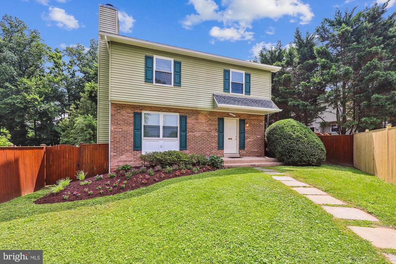 9705 Glen Avenue - Photo 1