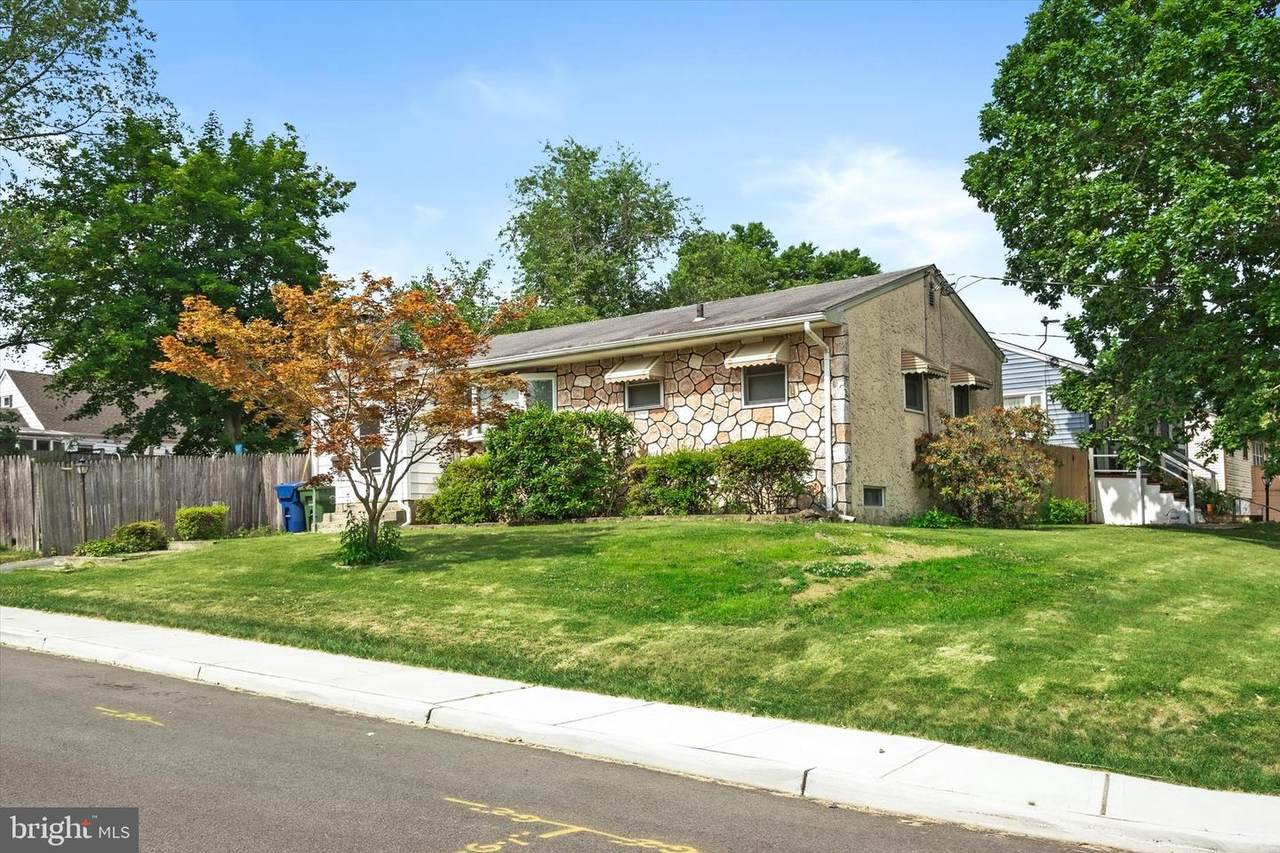 20 Hagemount Avenue - Photo 1