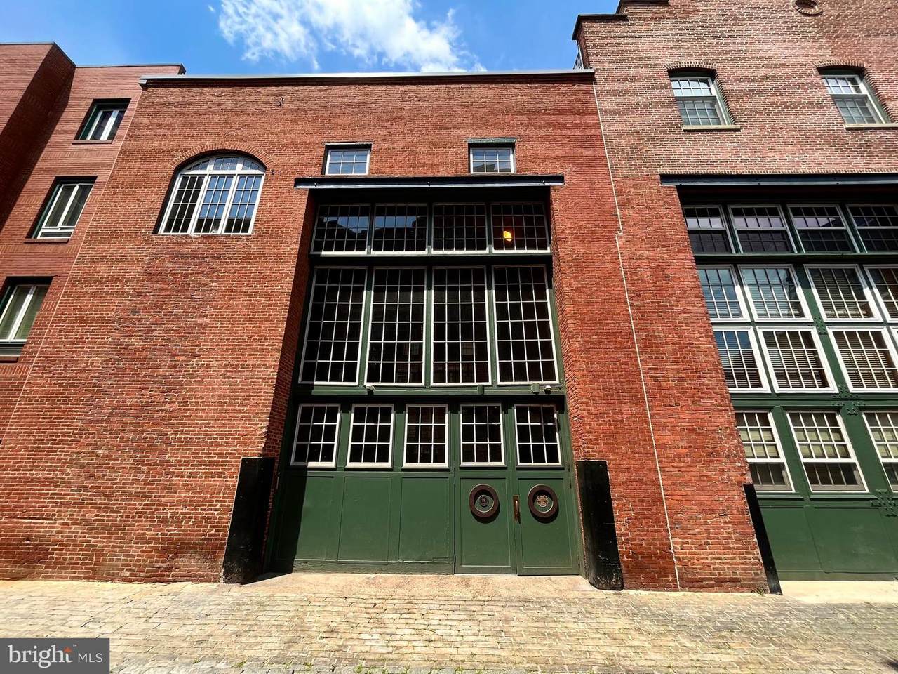 130-36 Bread Street - Photo 1