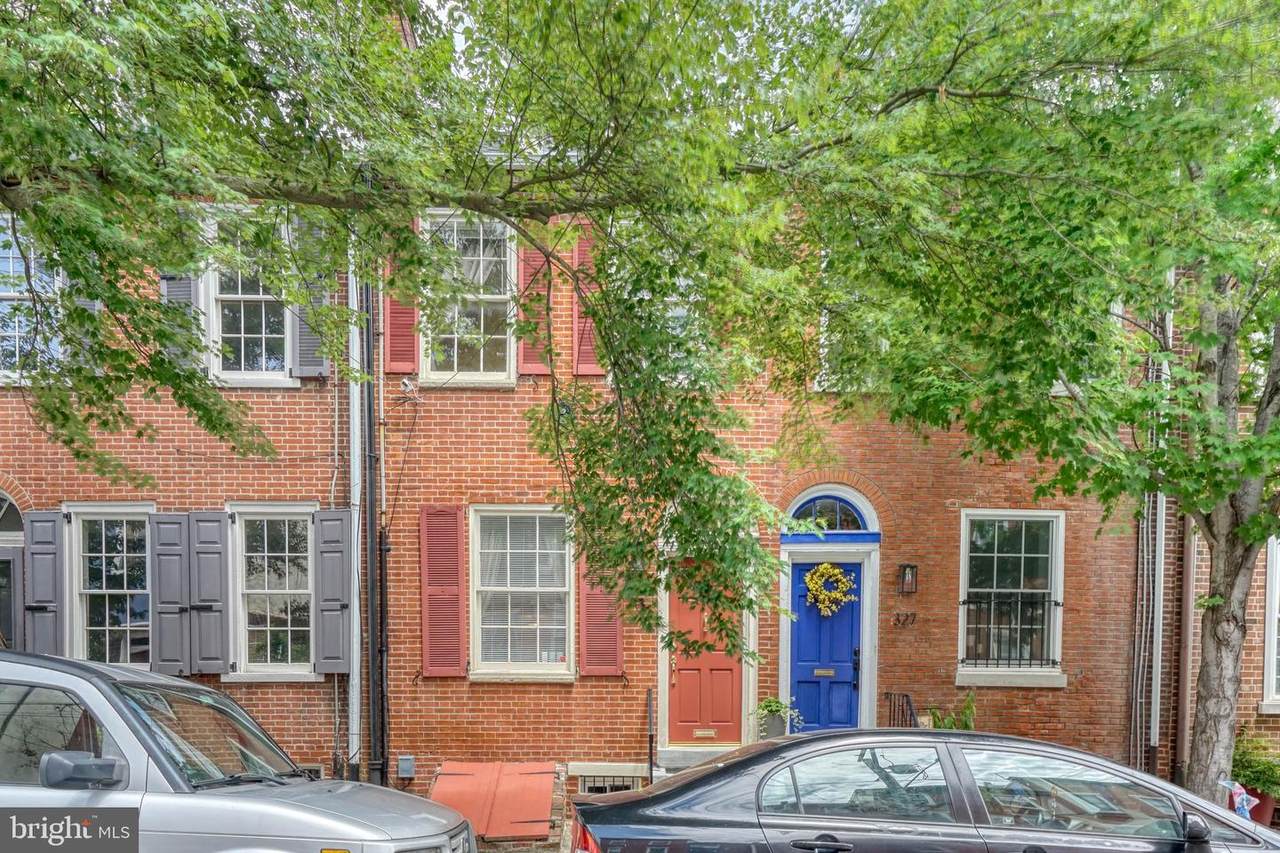 329 Queen Street - Photo 1