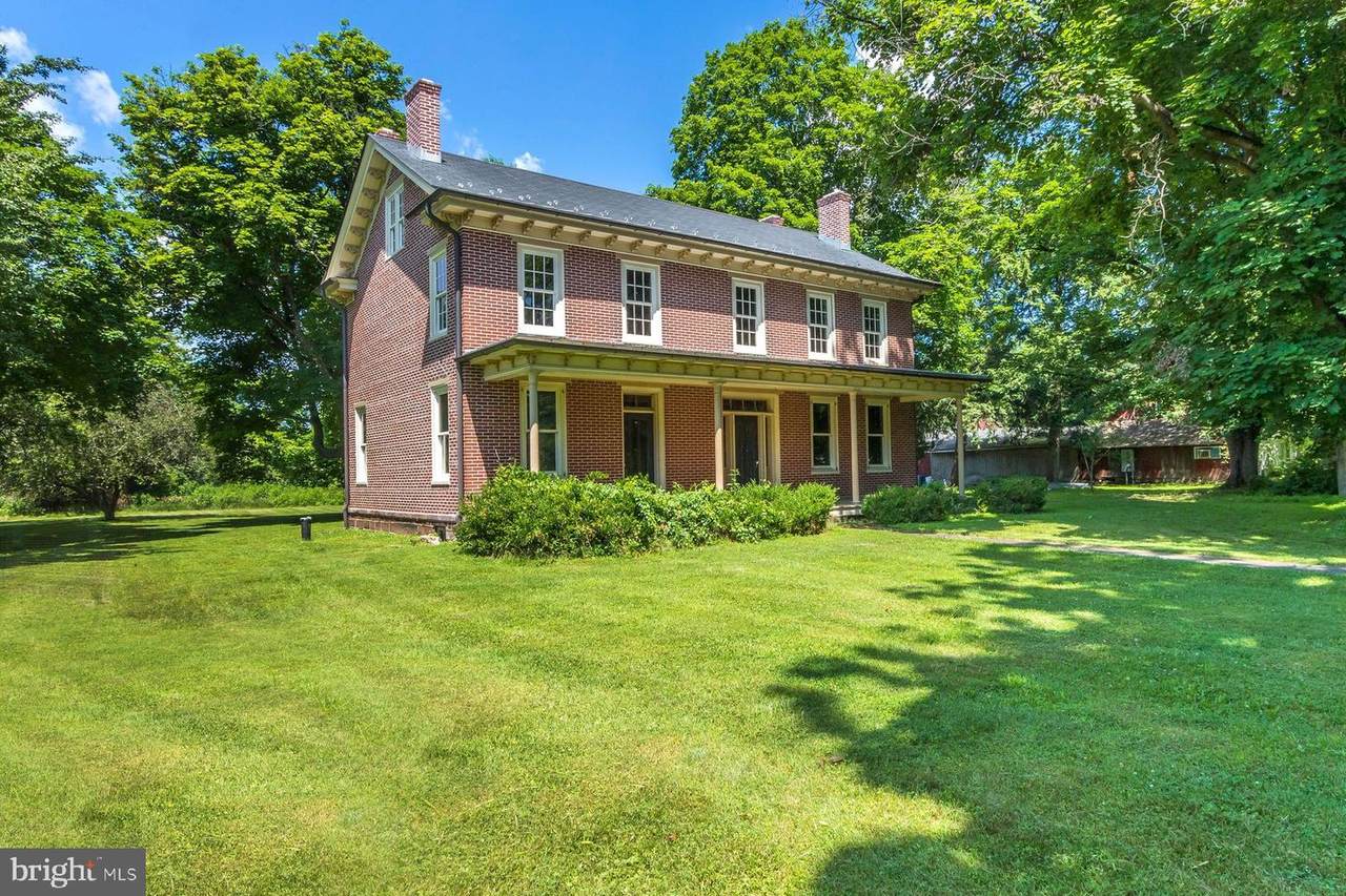 901 River Road - Photo 1
