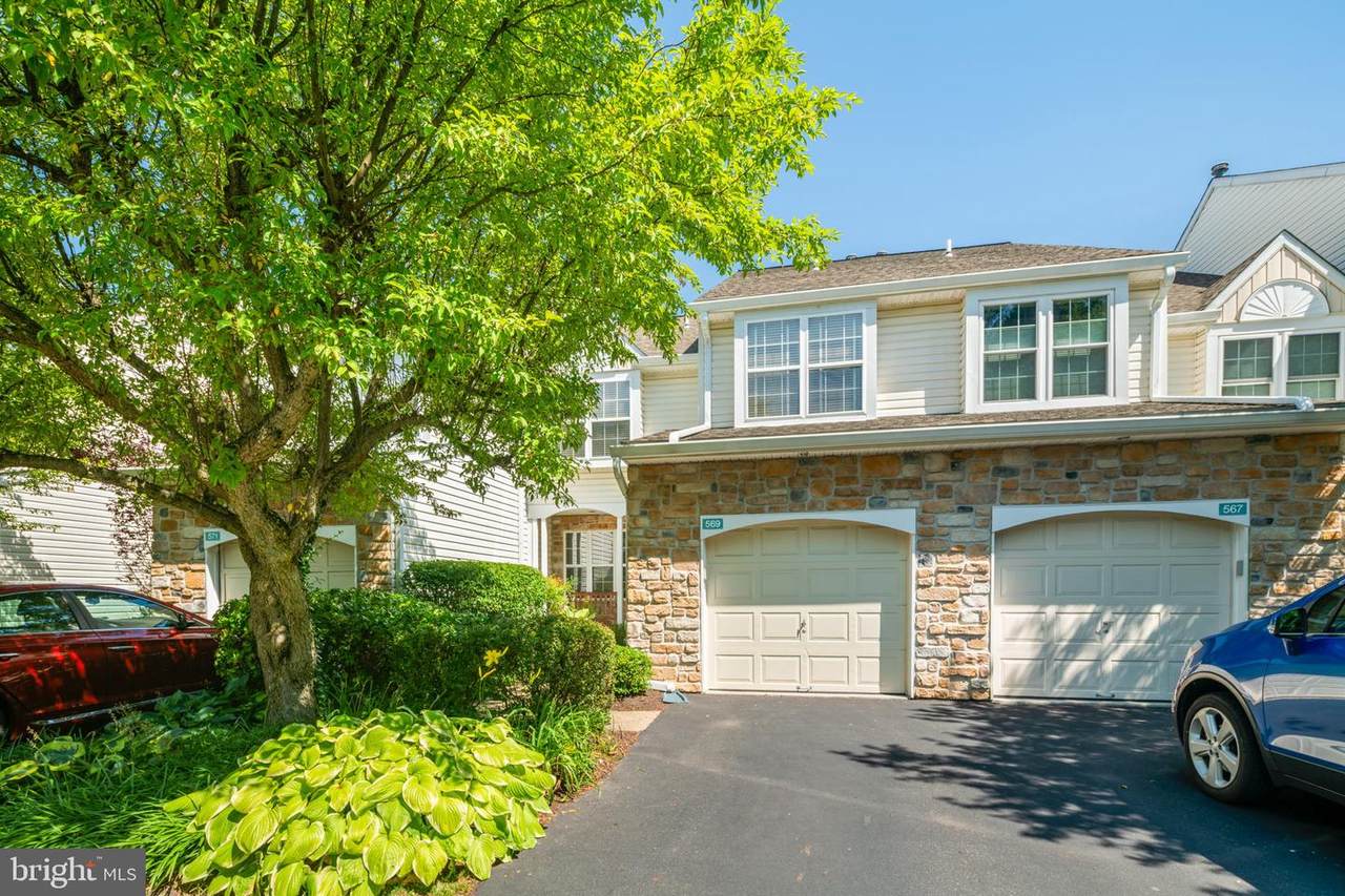 569 Aspen Woods Drive - Photo 1