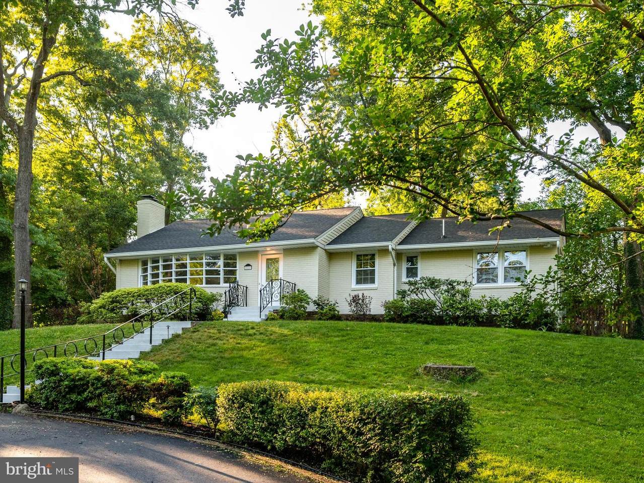 5223 Chowan Avenue - Photo 1