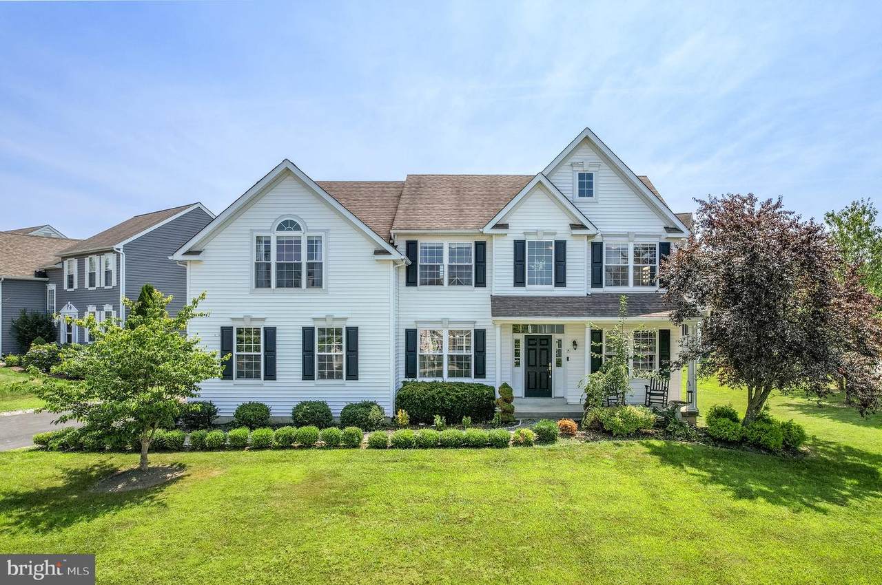 122 Watch Hill Road - Photo 1