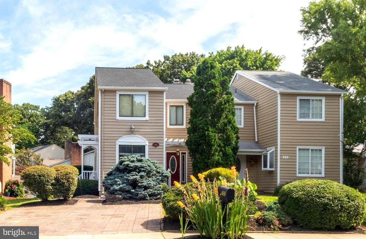 755 Trenton Avenue - Photo 1
