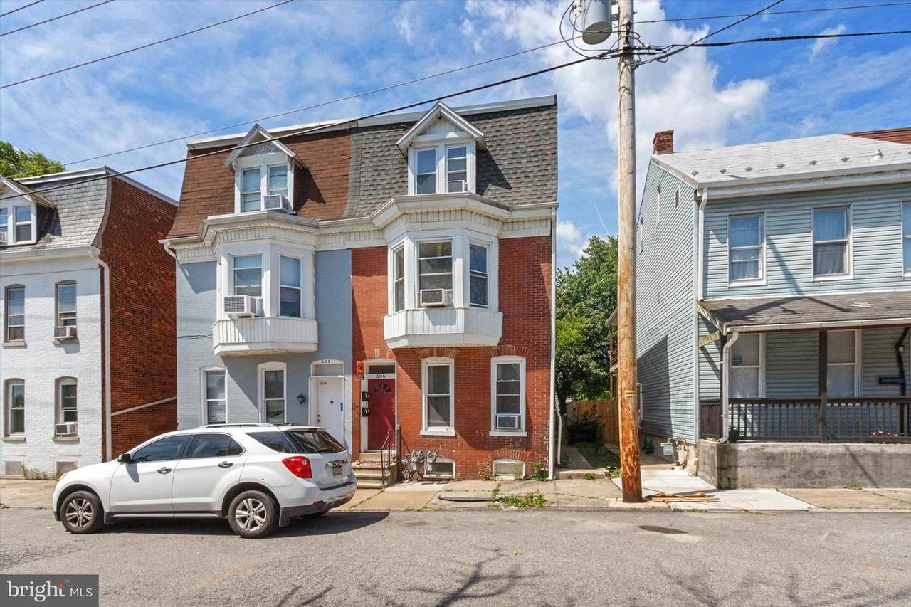 606 Pershing Avenue - Photo 1