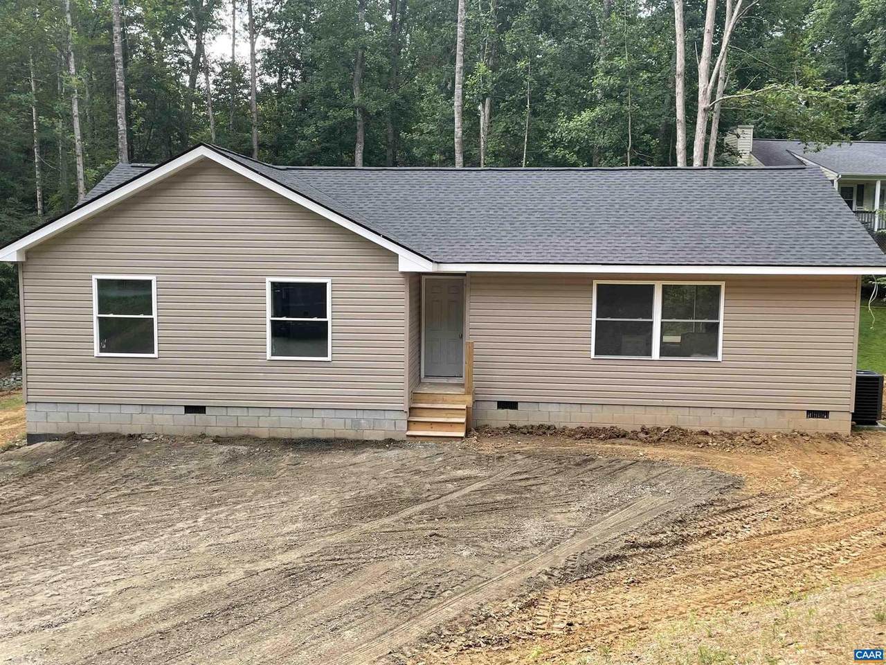 85 Phlox Rd - Photo 1