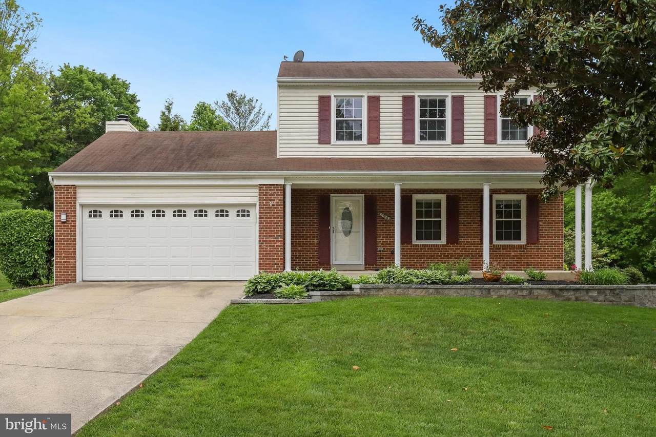 8025 Parklane Court - Photo 1