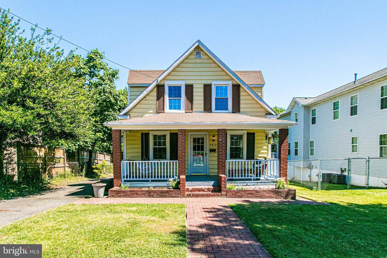 3310 Clayborne Avenue - Photo 1