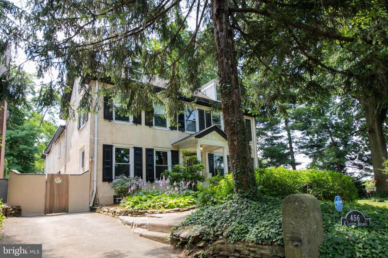 456 Locust Avenue - Photo 1