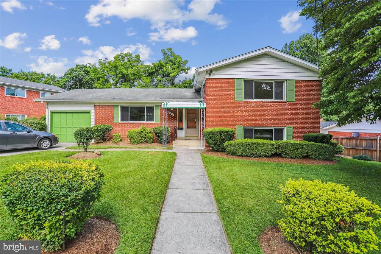 11122 Easecrest Drive - Photo 1