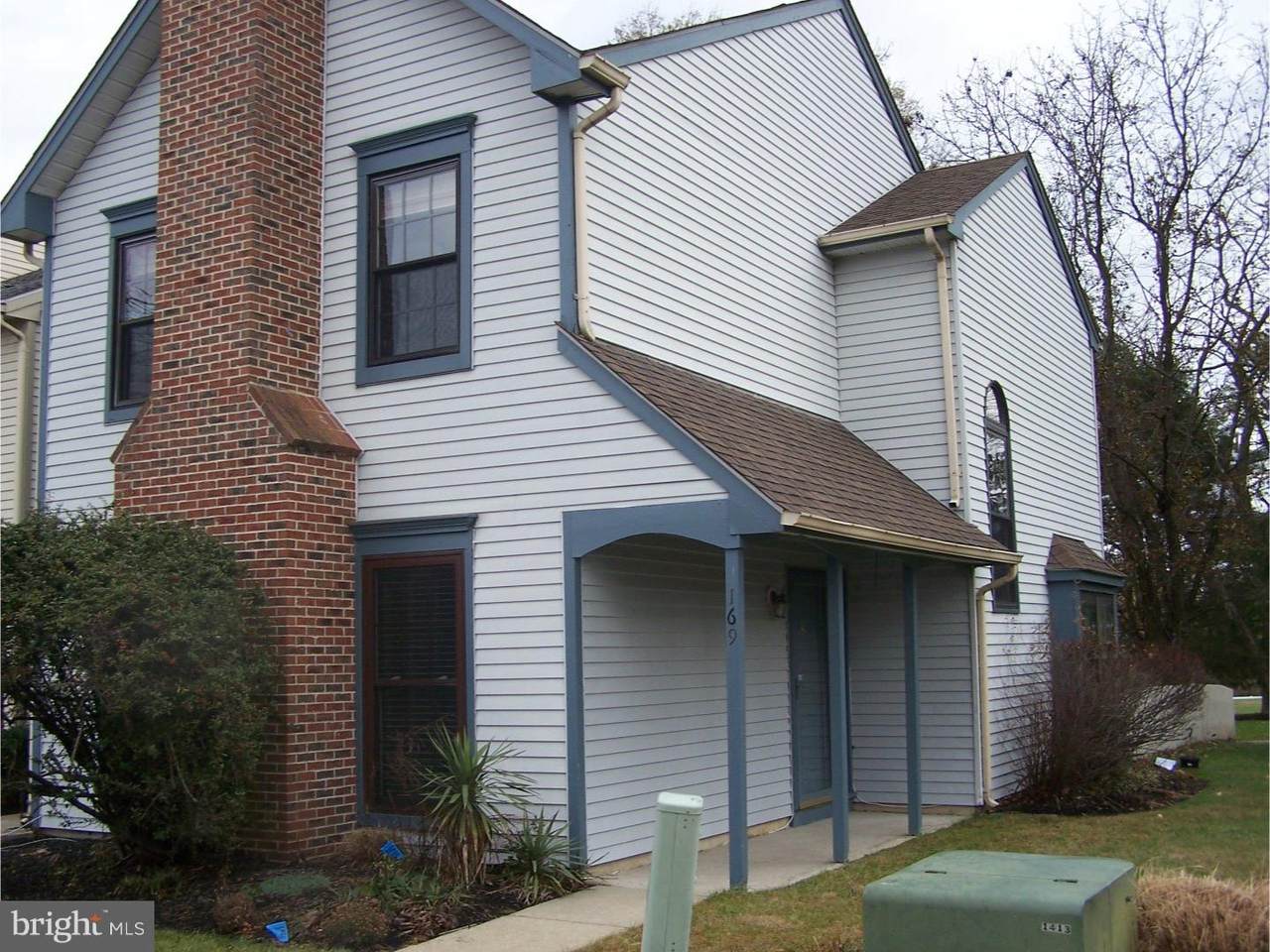 169 Crown Prince - Photo 1