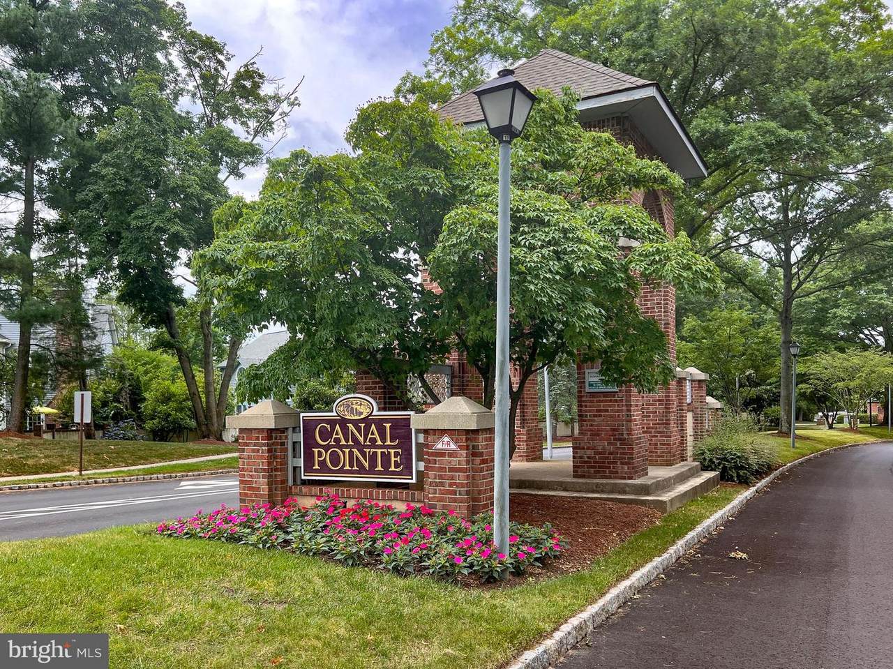 306 Trinity Court - Photo 1
