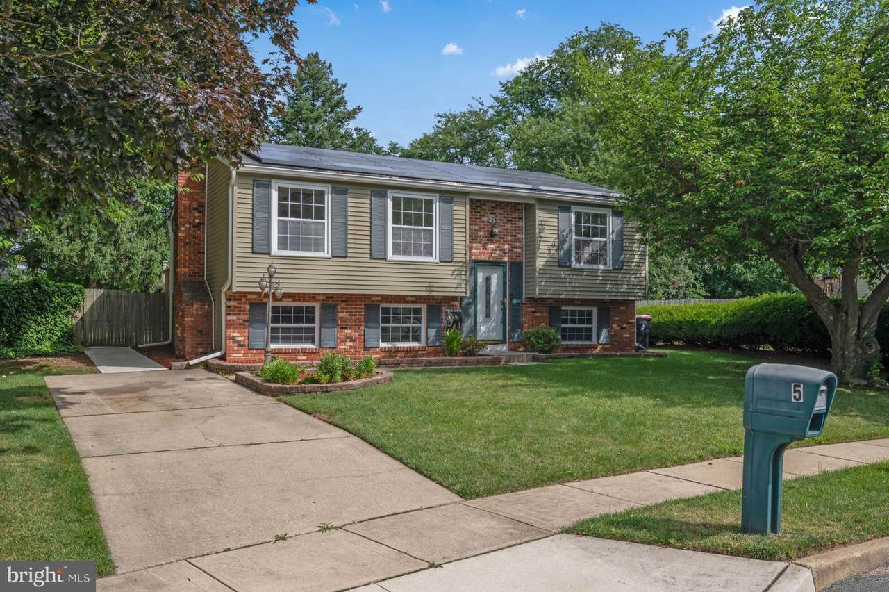 5 Foxwood Court - Photo 1