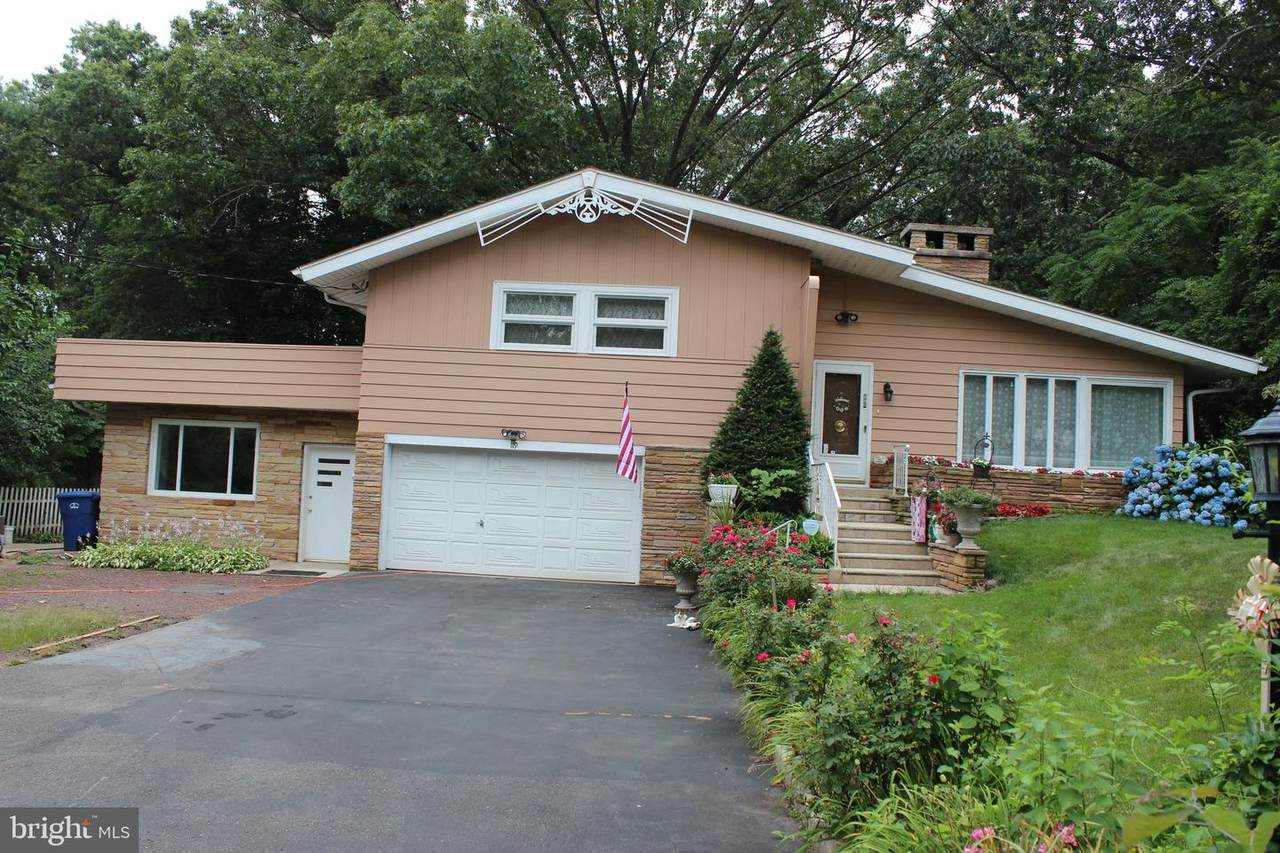 119 Fleetwood Avenue - Photo 1