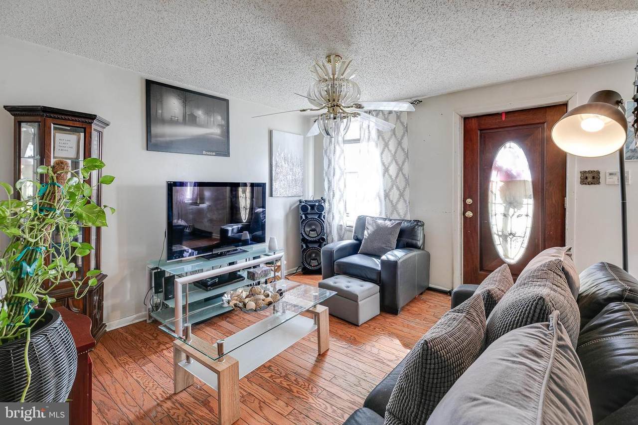 810B 12TH Street - Photo 1
