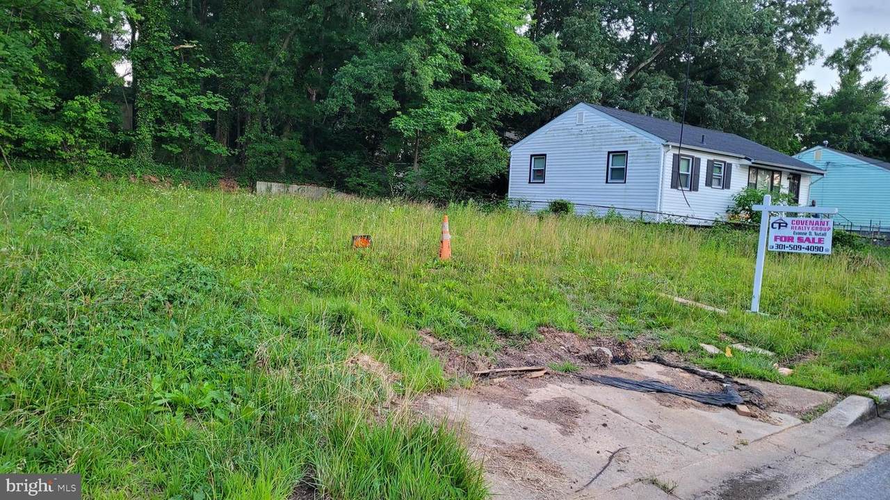 5729 Eagle Street - Photo 1