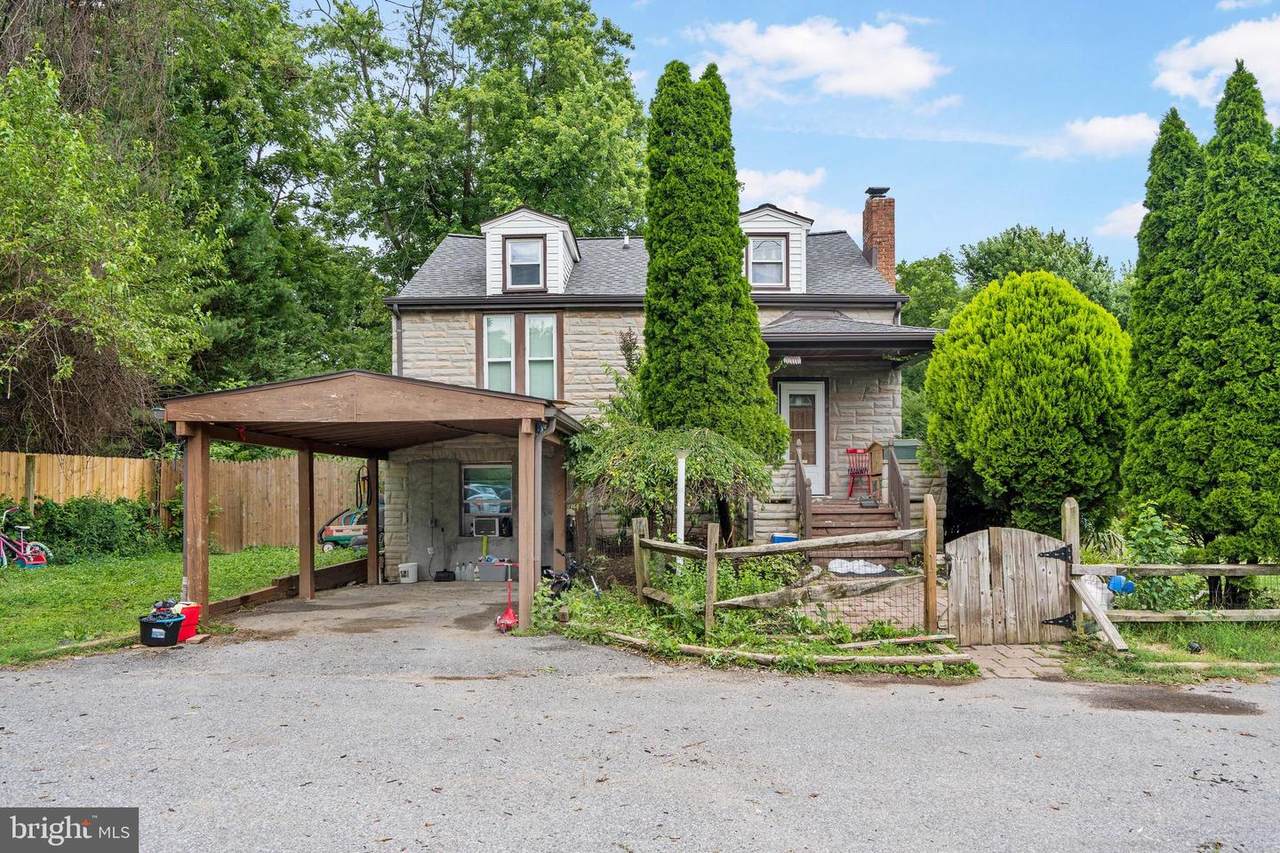 10 Sunset Road - Photo 1
