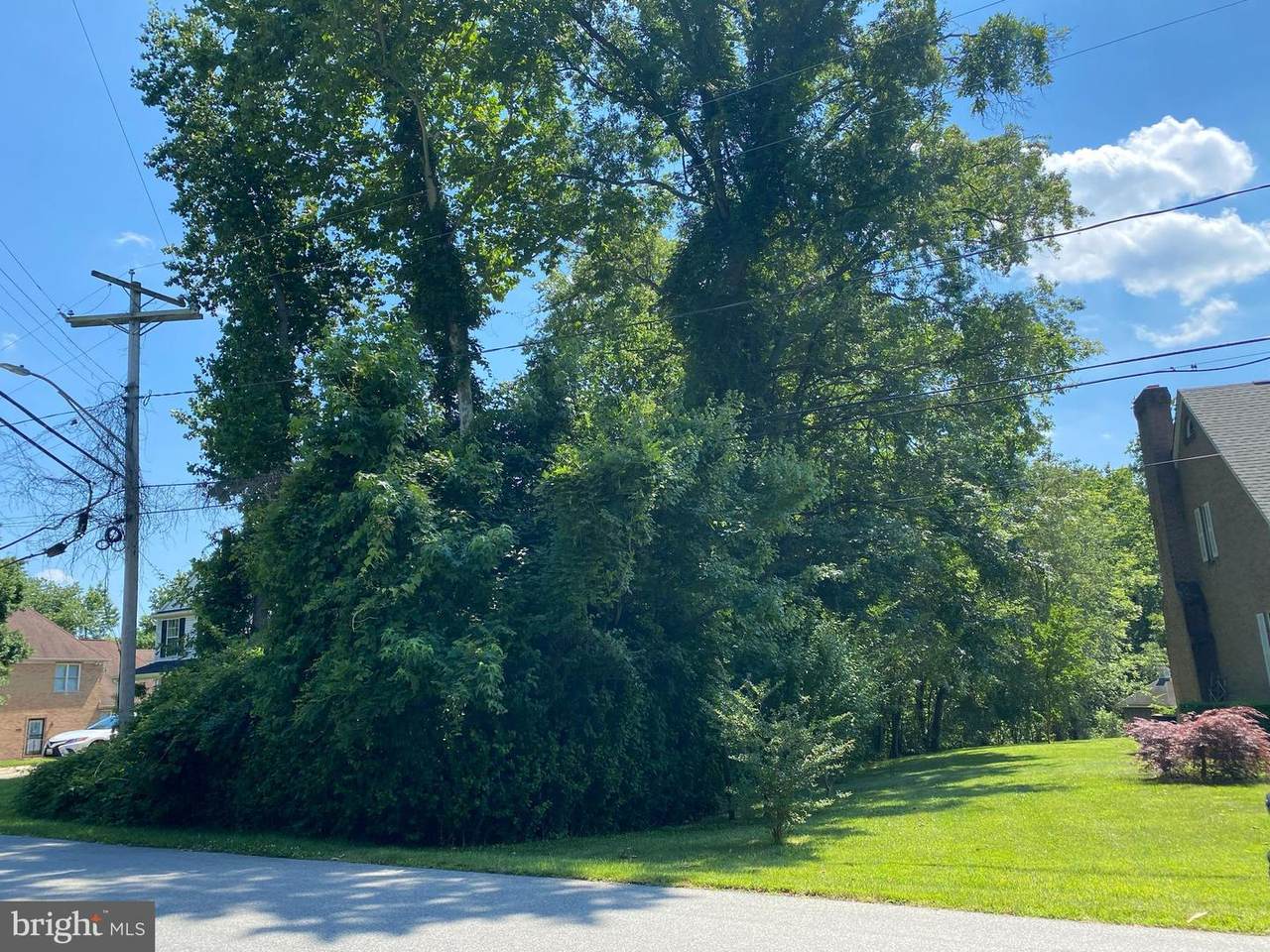 Center Avenue - Photo 1