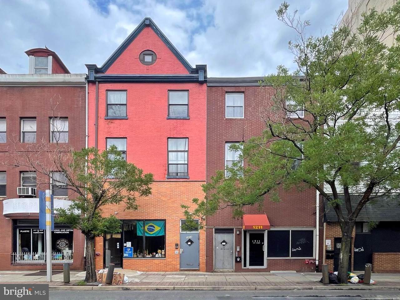 1211 Race Street - Photo 1