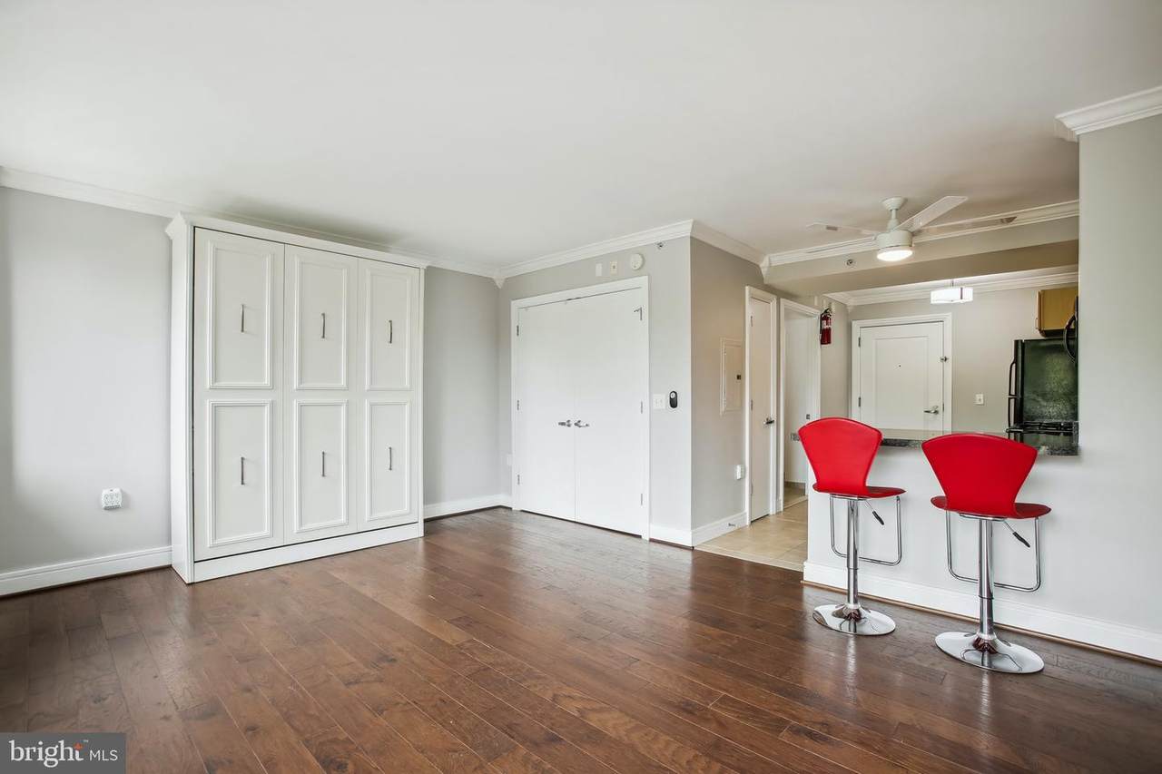 800 4TH Street - Photo 1
