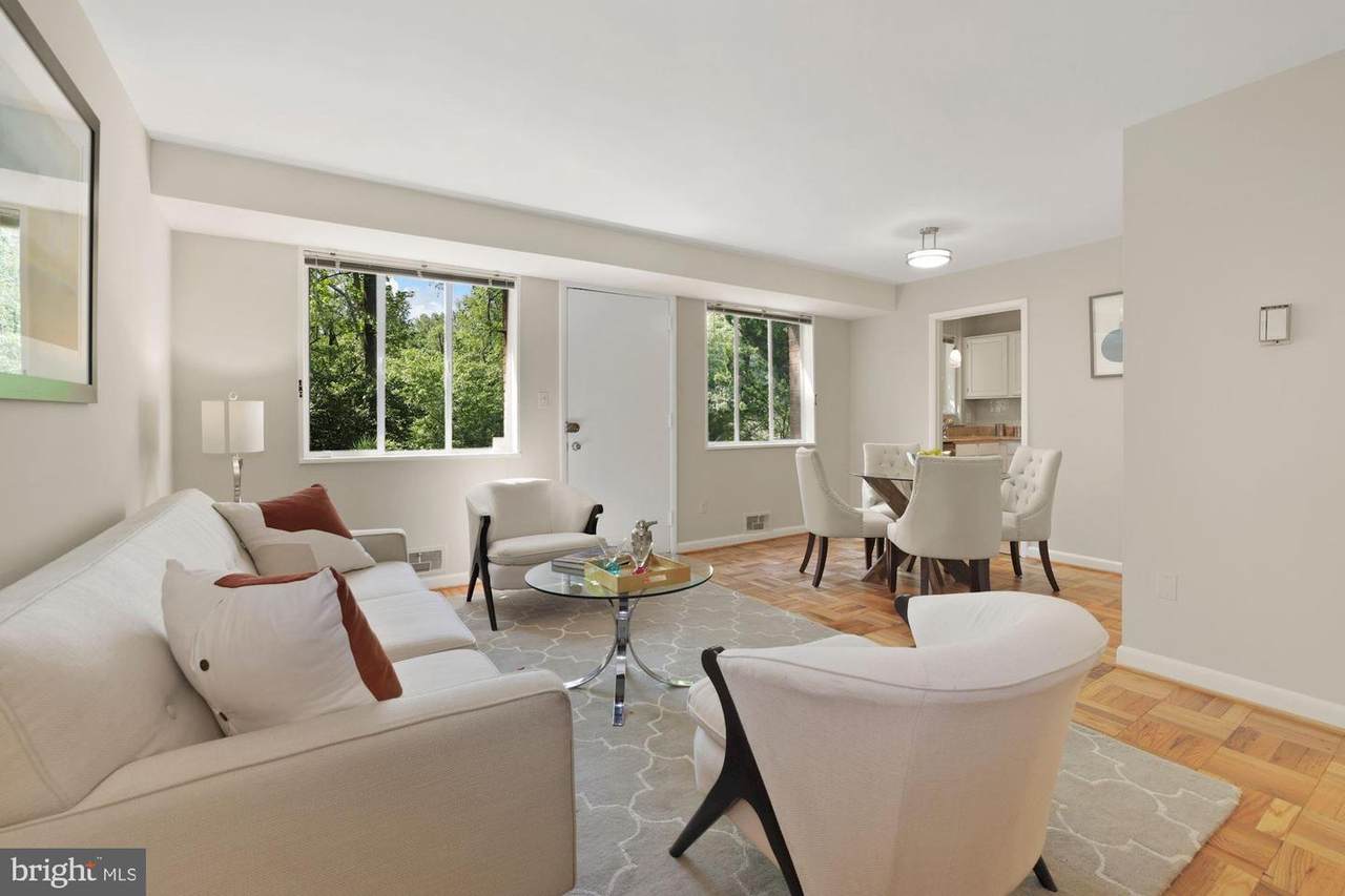 10513 Montrose Avenue - Photo 1
