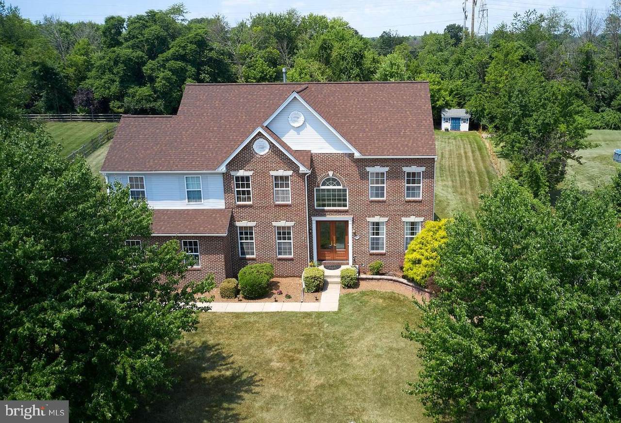 348 Vista Drive - Photo 1