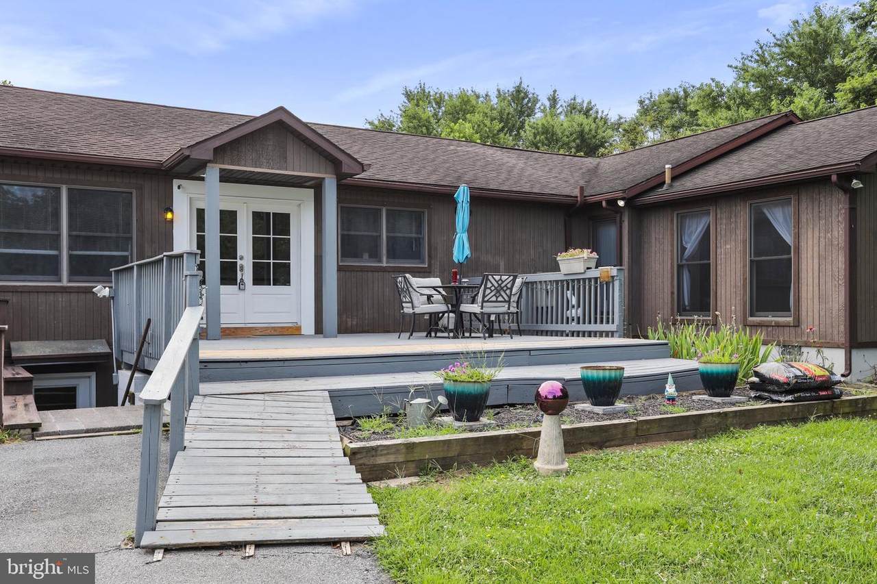 11 Robbie Drive - Photo 1