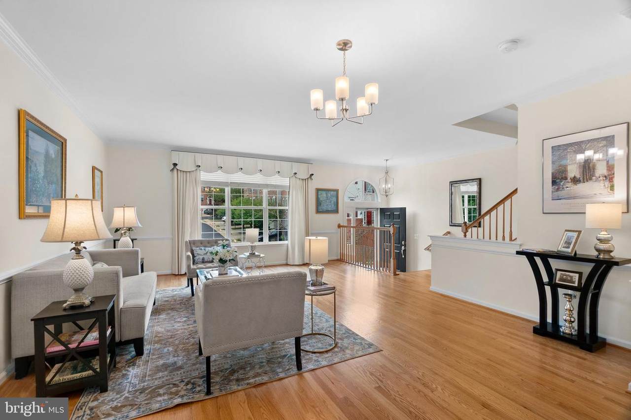 5246 Cozy Glen Lane - Photo 1