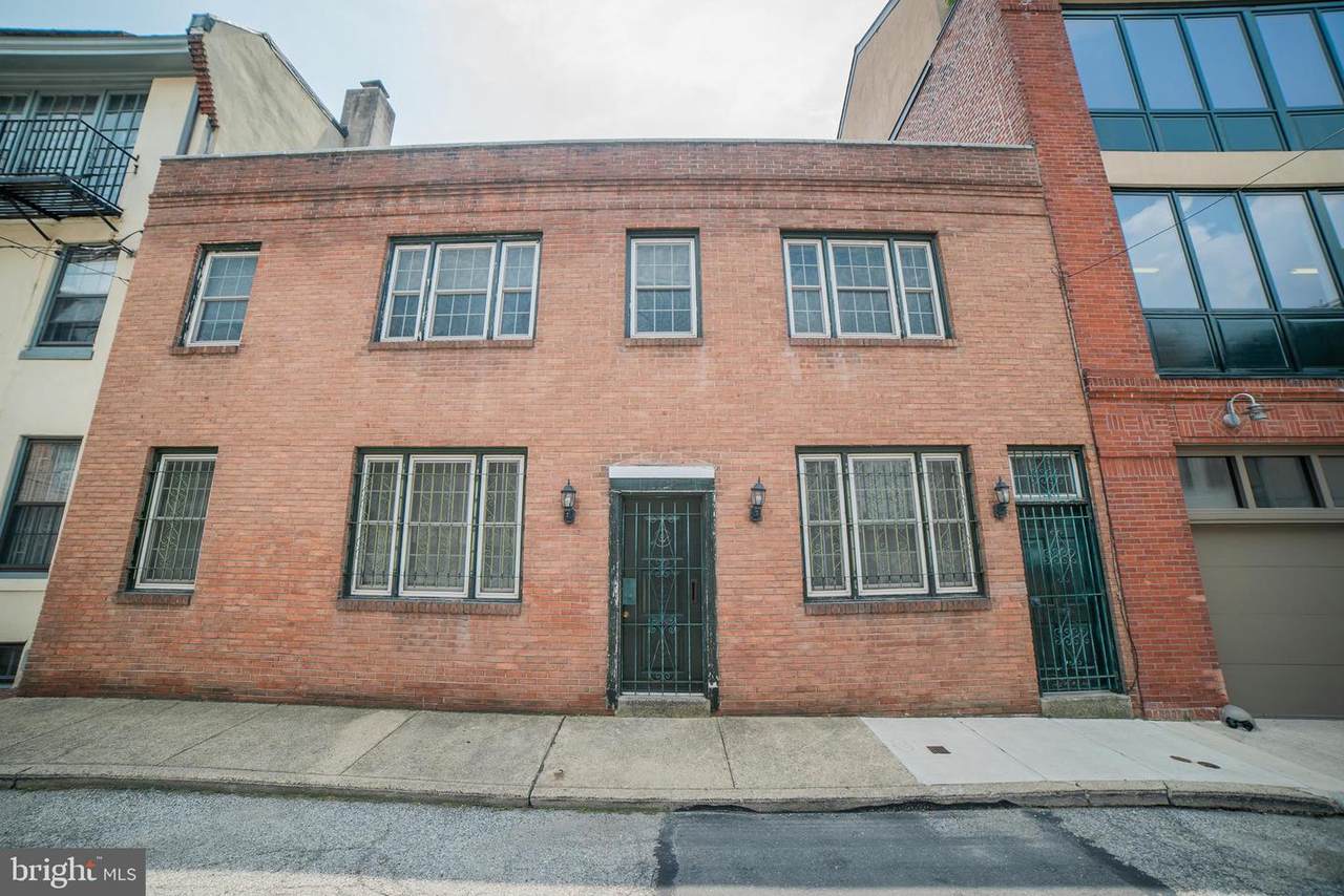 1522 Waverly Street - Photo 1