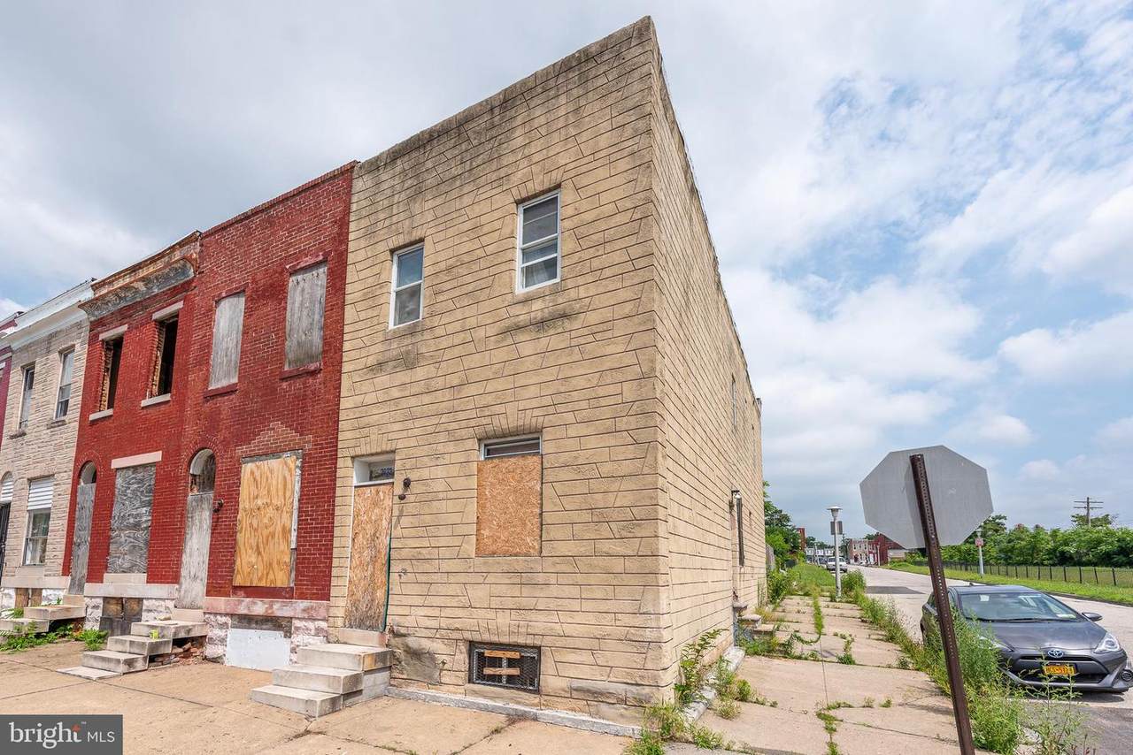 2032 Lafayette Avenue - Photo 1